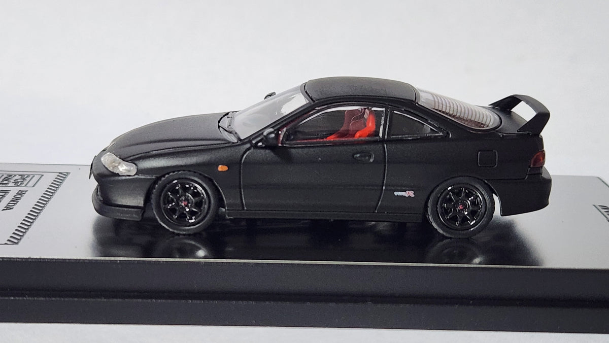 よく見る「芸能人が愛用 1:64 inno x Pop race Honda Integra DC2 Type R Matt Black ミニカー
