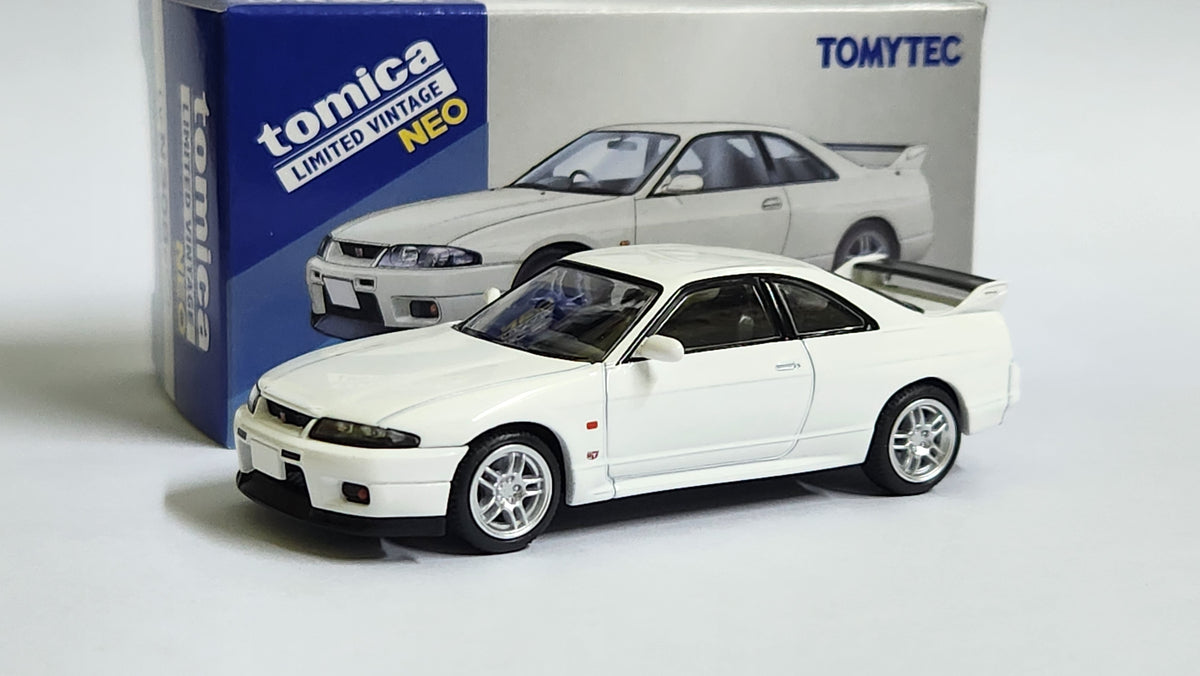 Tomica Limited Vintage Tomytec LV-N308c Nissan Skyline GT-R R33 V