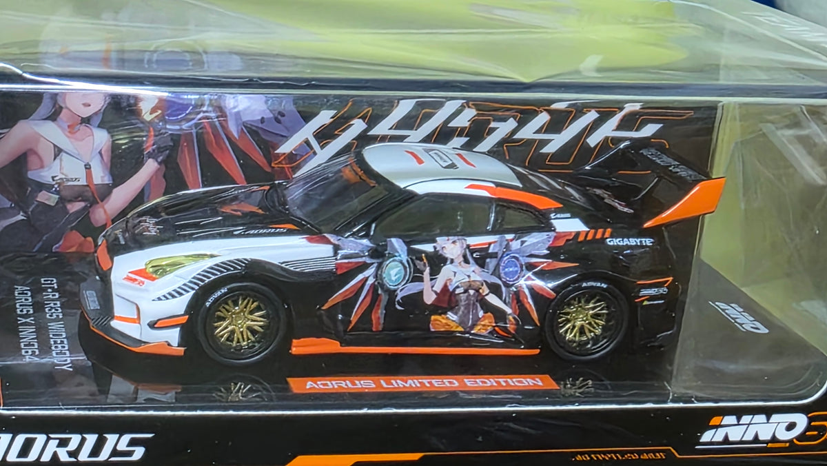 1:64 inno64 Nissan Skyline GT-R R35 Widebody Decorated Anime Car