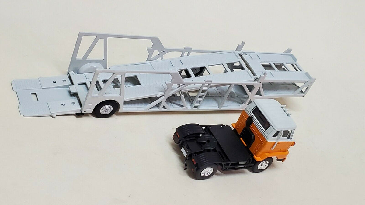 トミカリミテッドヴィンテージネオ 日野HE366カートランスポーター