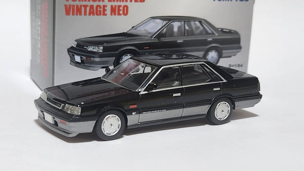 1:64 Tomica Limited Vintage Neo Tomytec LV-N301b Nissan Skyline 4-door HT GT Passage Twin Cam 24V 1987