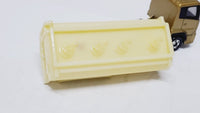 Unspun Tomica 31 Nissan Diesel QUON